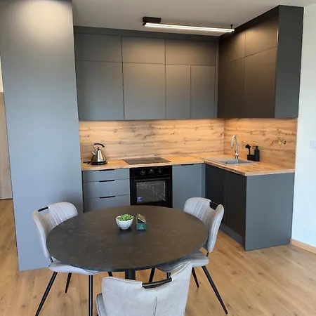 Fresh New In The Centrum Apartment