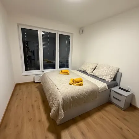 Apartment Fresh New In The Centrum